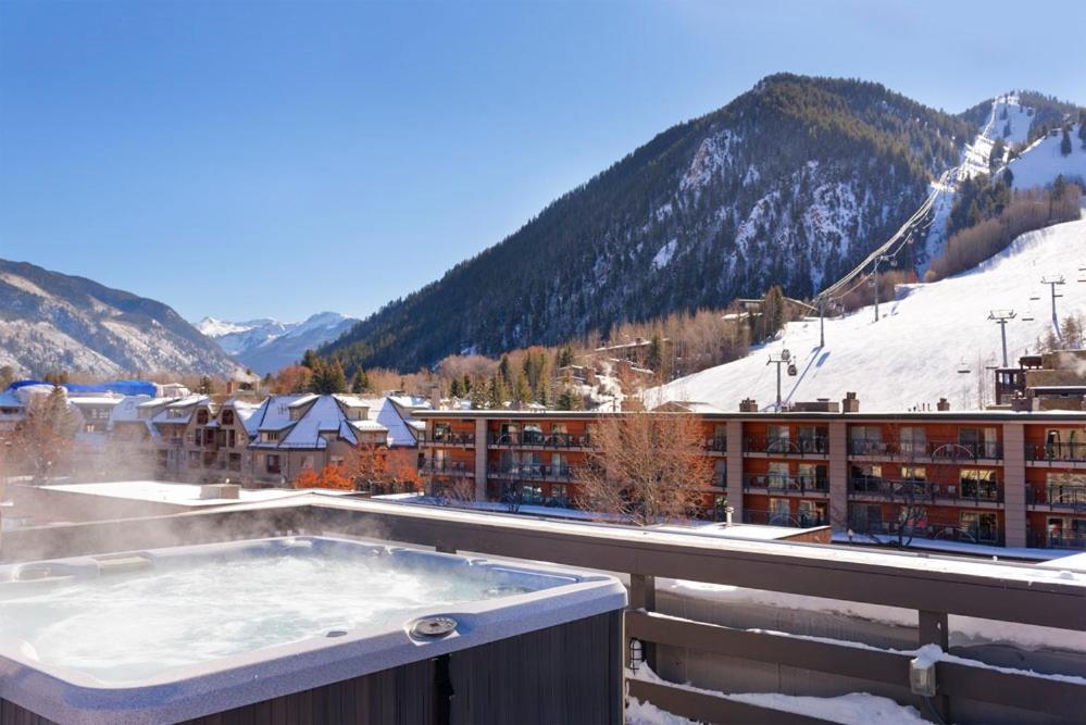 Independence Square Unit 313, Downtown Hotel Room In Aspen With Rooftop Hot Tub Exteriör bild